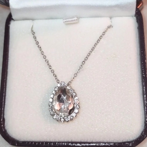 Teardrop CZ Pendant - Picture 3 of 12